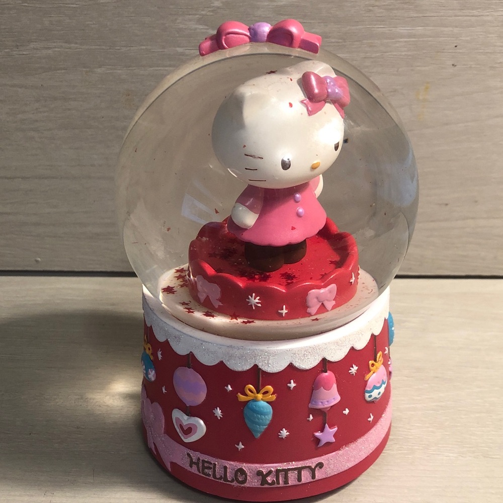 Hello Kitty Rare Pink & Red Christmas Ornaments Snow Globe Music Box See Video